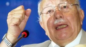 Türkiye Siyasetine Damga Vuran Bir İsim: Necmettin Erbakan’ı tanıyalım. Türkiye Siyasetine Damga Vuran Bir İsim: Necmettin Erbakan’ı tanıyalım.